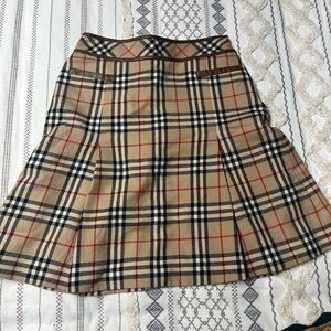 Preloved Burberry skirt